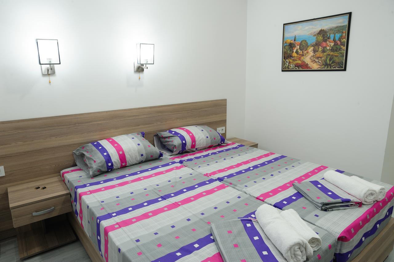 Atina Lux Hostel Leskovac  Exterior photo