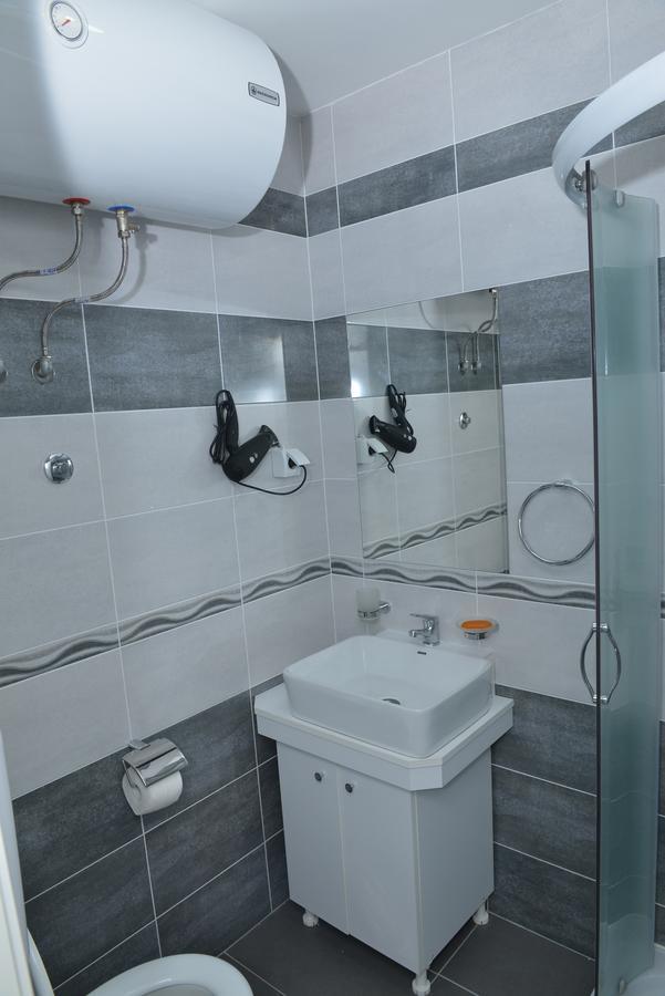 Atina Lux Hostel Leskovac  Exterior photo